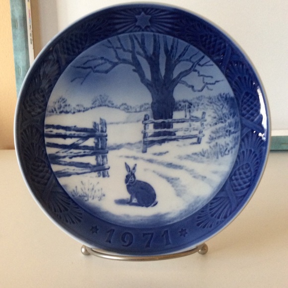 Royal Copenhagen Other - Vintage Royal Copenhagen Hare in Winter Plate 1971